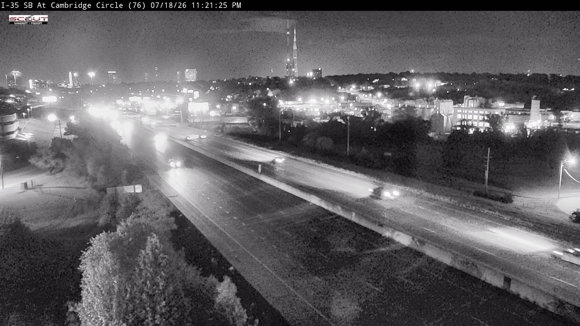 I-35 S @ CAMBRIDGE CIR