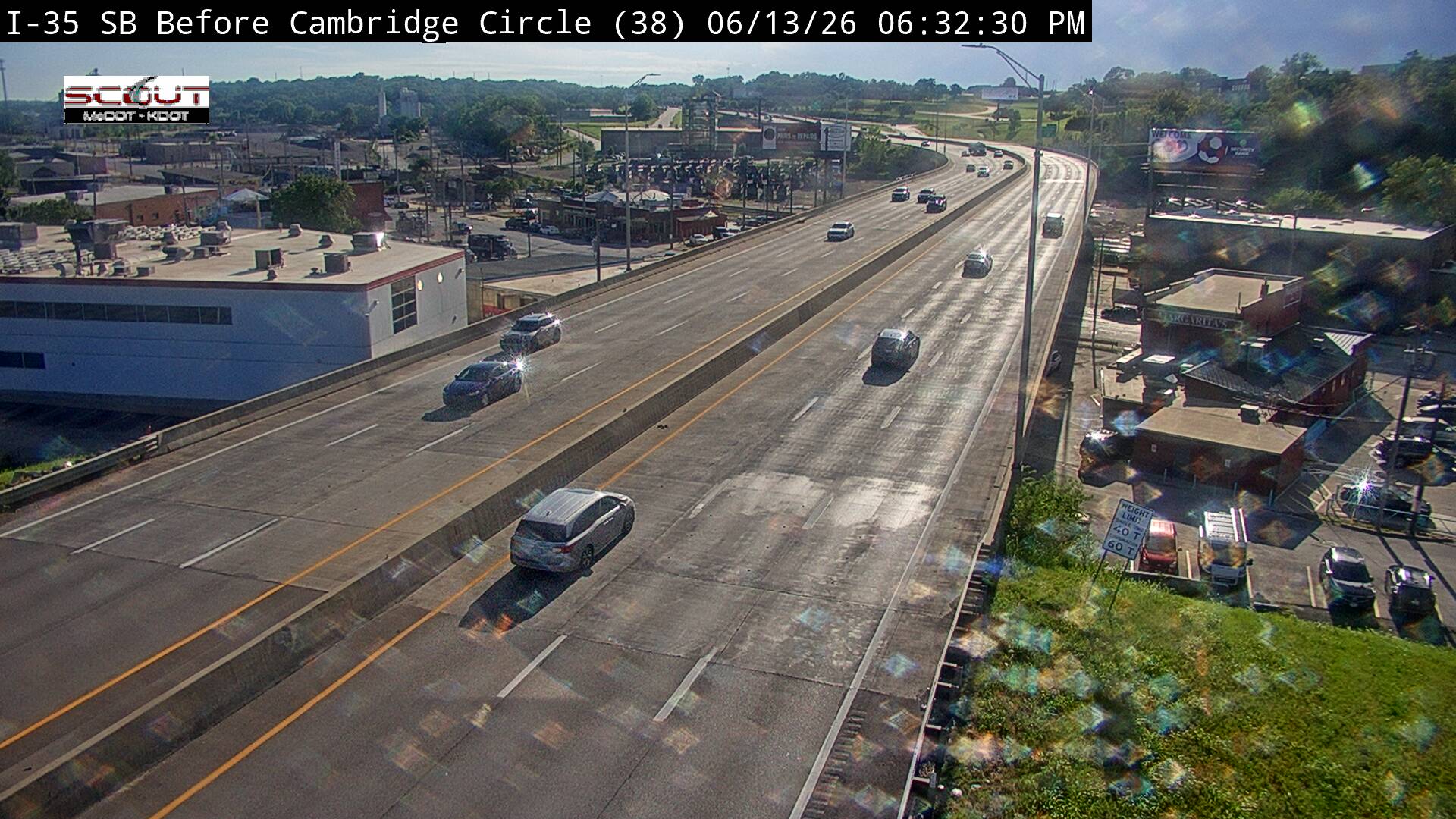 Live snapshot from I-35 S @ N OF CAMB CIRCLE