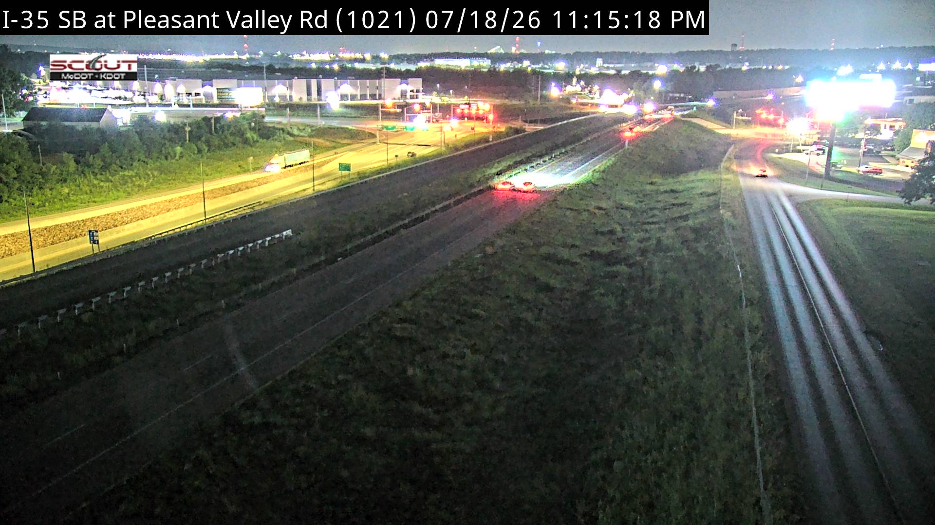 I-35 S @ at PLEASANT VALLEY
