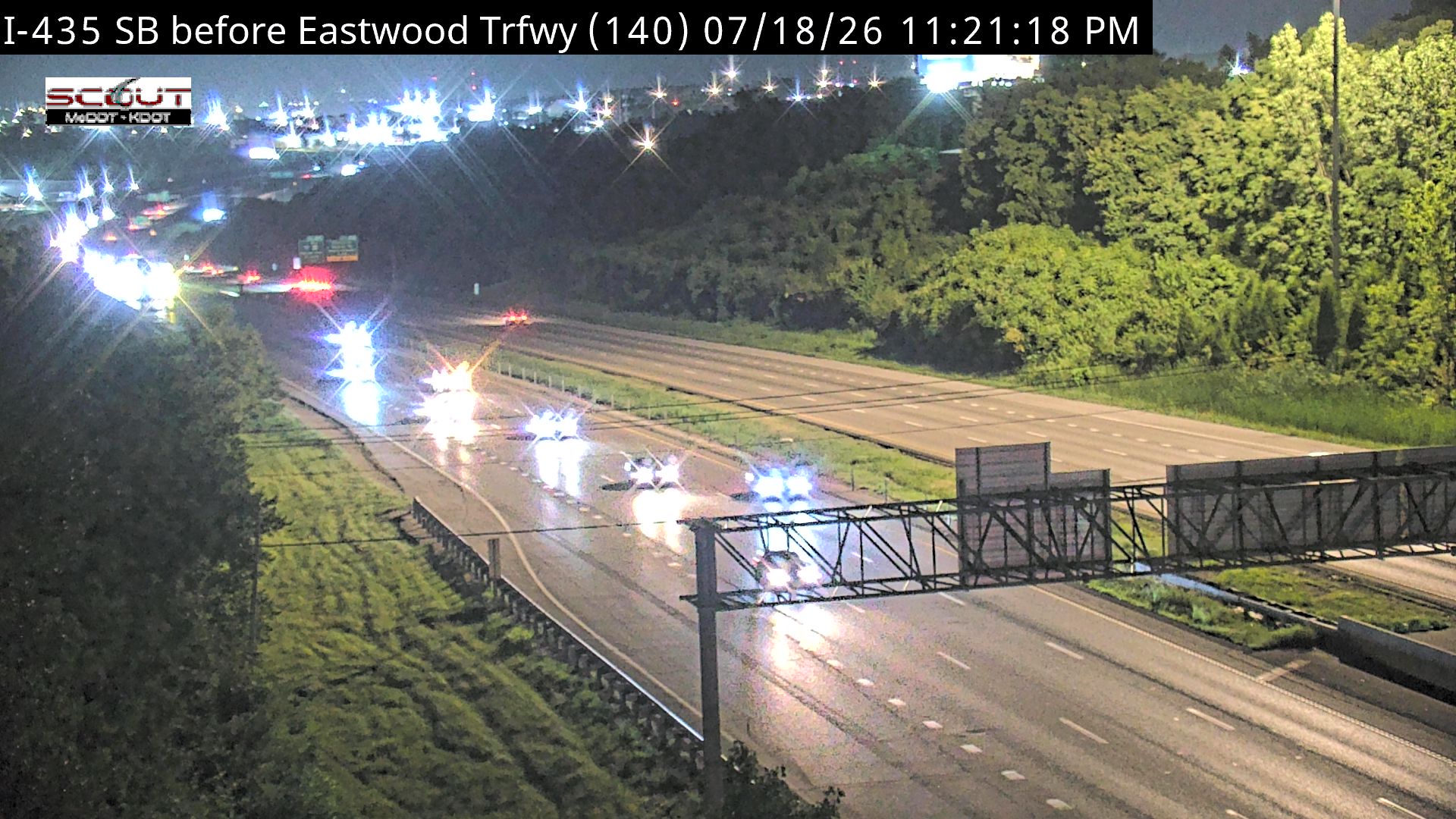 I-435 S @ NORTH OF EASTWOOD